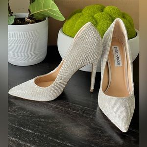 STEVE MADDEN
Daisie Pumps